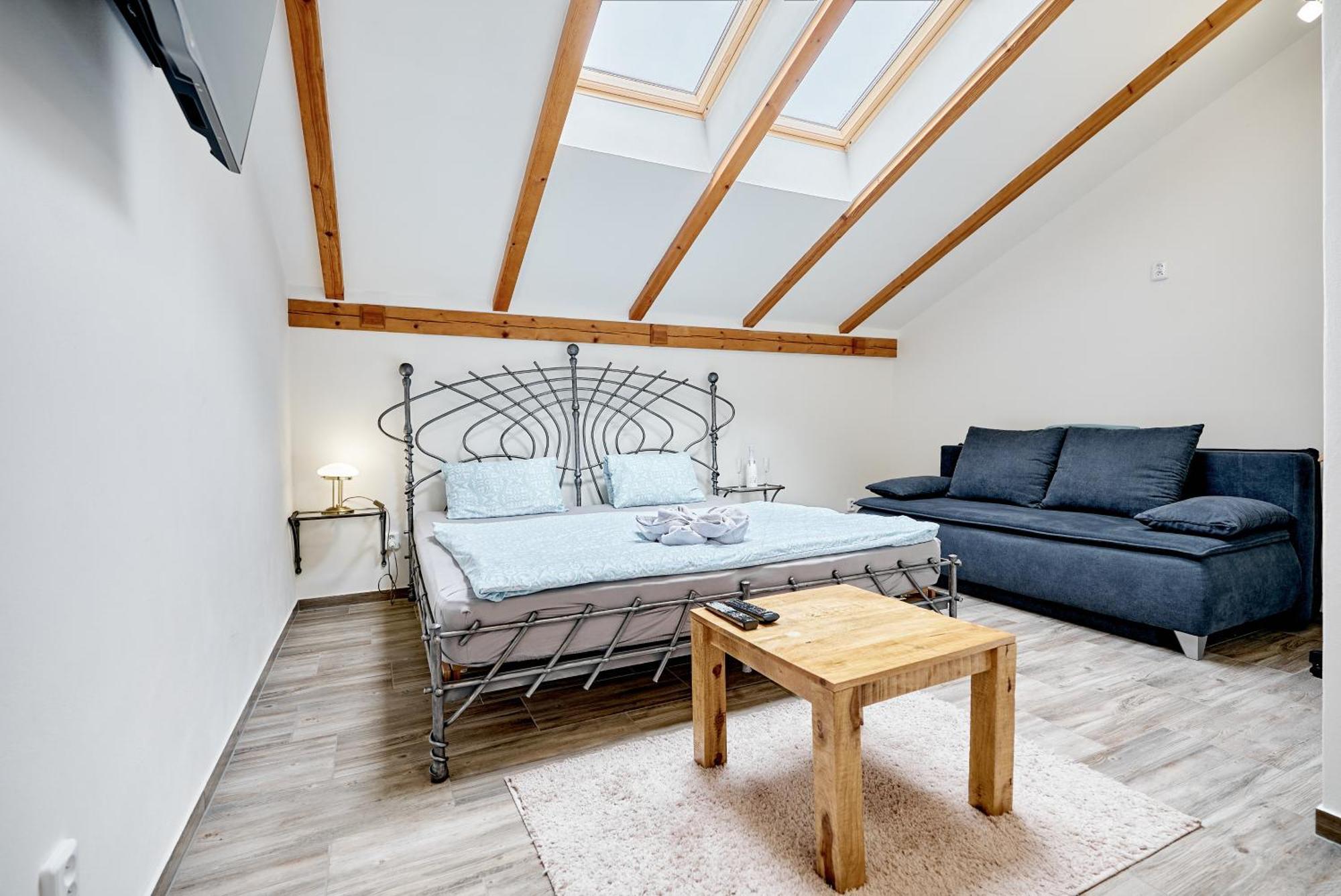 Apartmany Svatosske Skaly Loket Zewnętrze zdjęcie