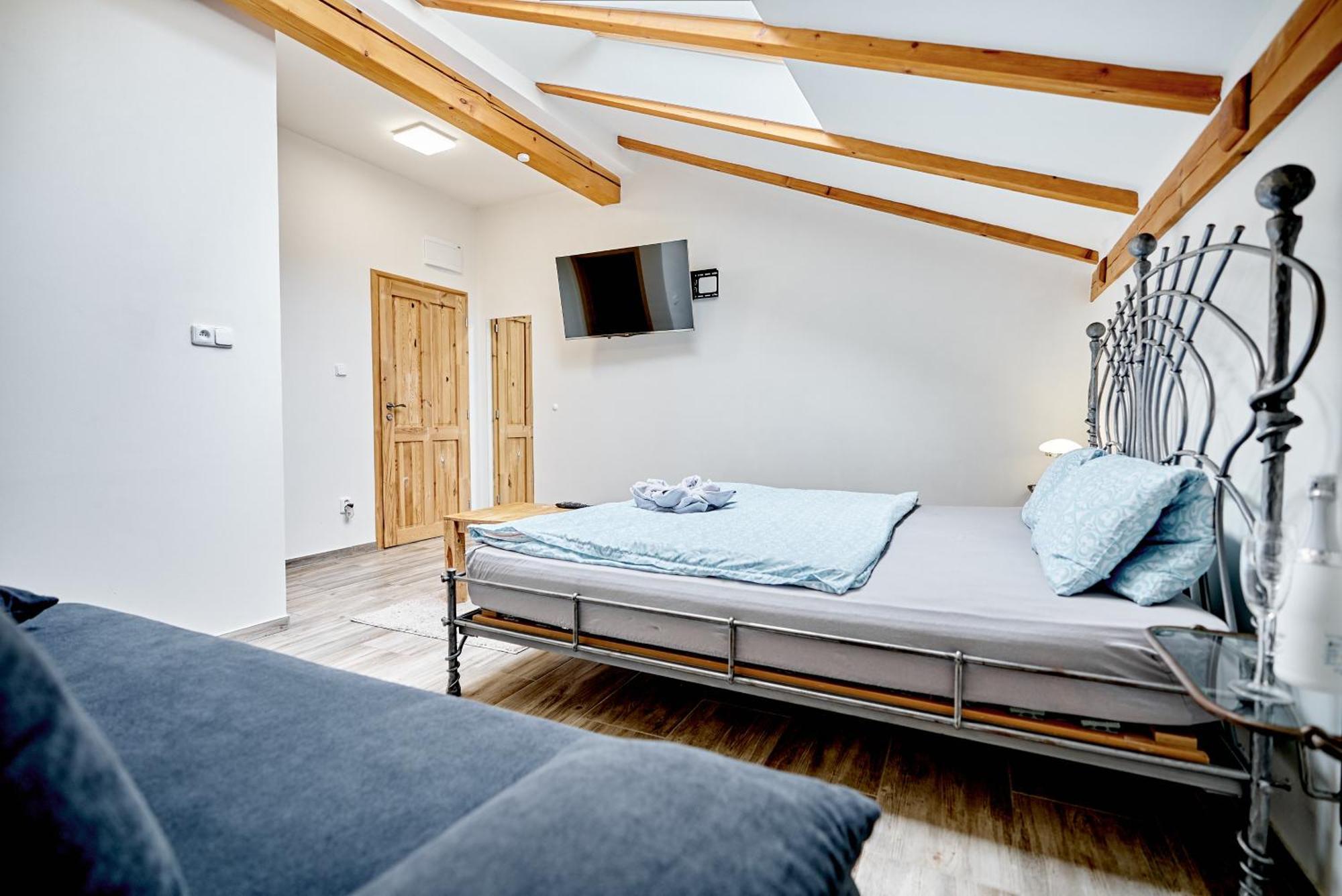 Apartmany Svatosske Skaly Loket Zewnętrze zdjęcie